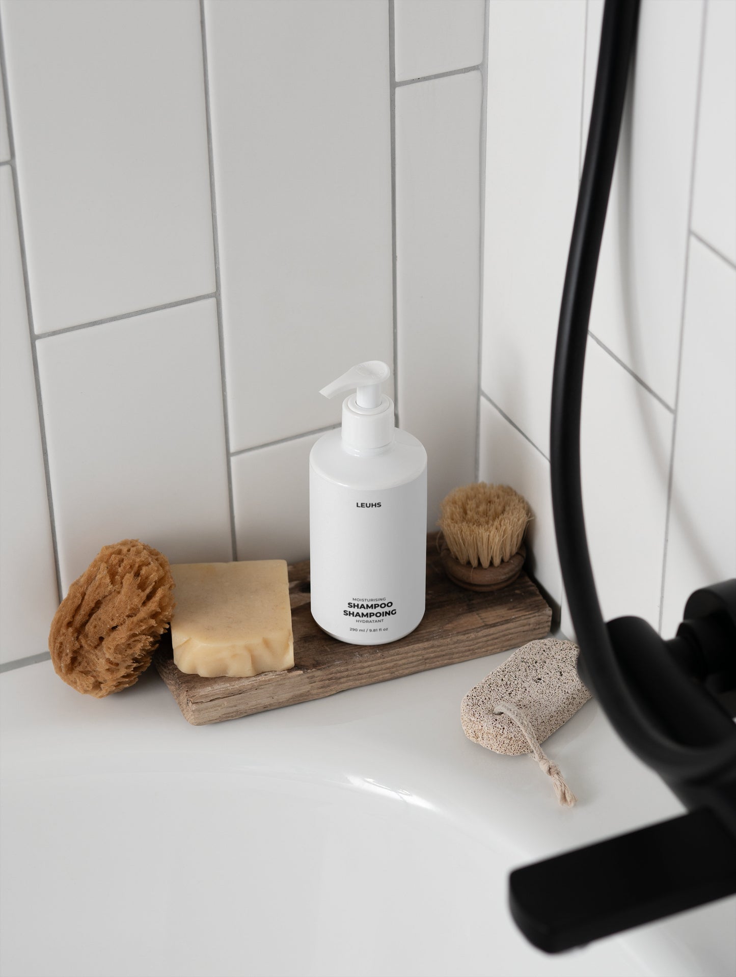 MOISTURISING SHAMPOO